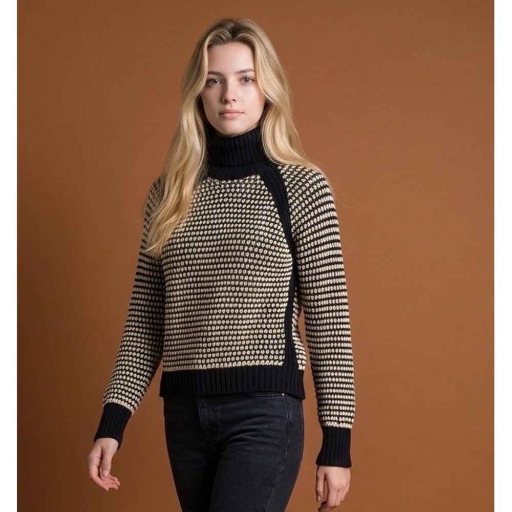 Cleobella Womens Black Cream Textured Cotton Turtleneck Sweater XS EUC‎